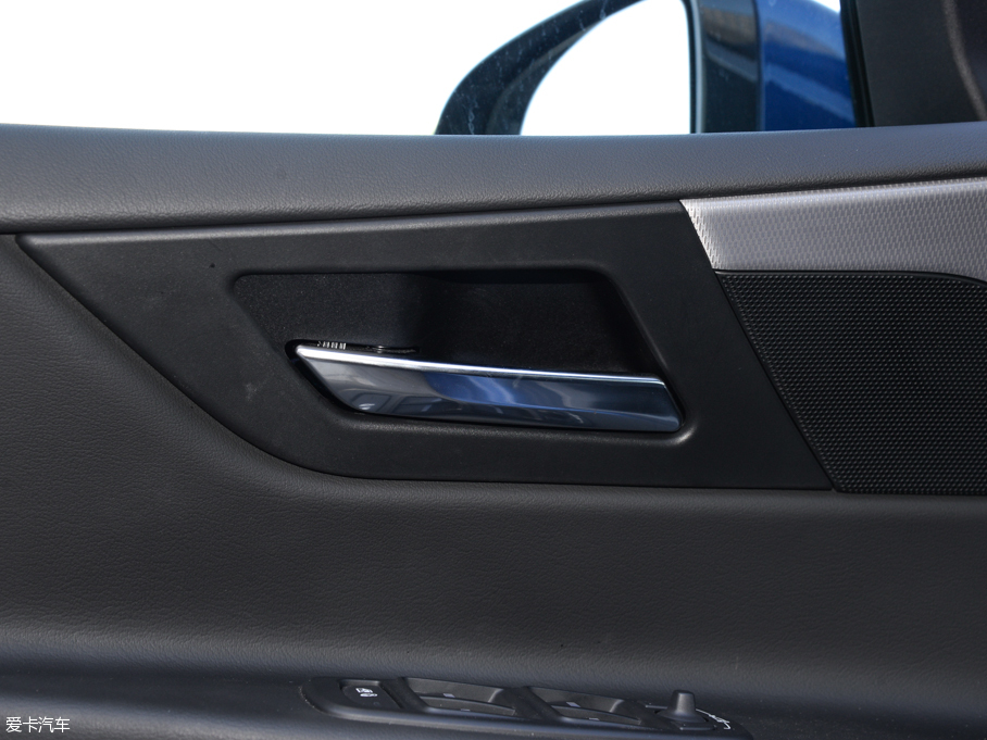 2015ݱXE 2.0T 200PS R-SPORT