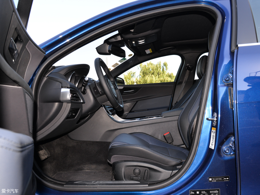 2015ݱXE 2.0T 200PS R-SPORT