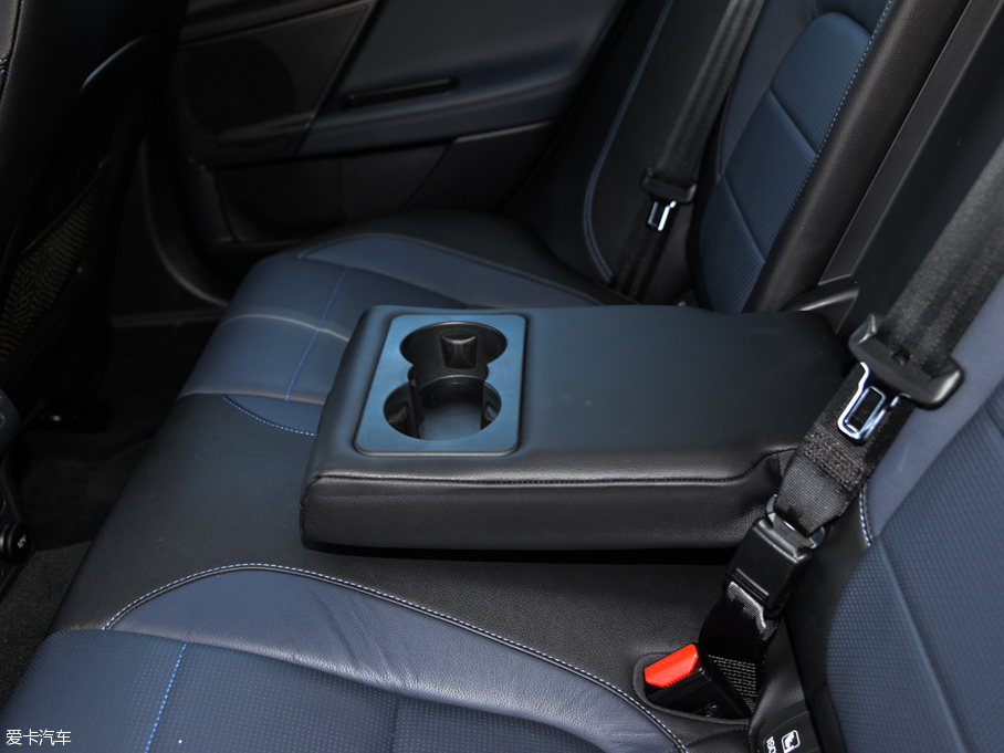 2015ݱXE 2.0T 200PS R-SPORT