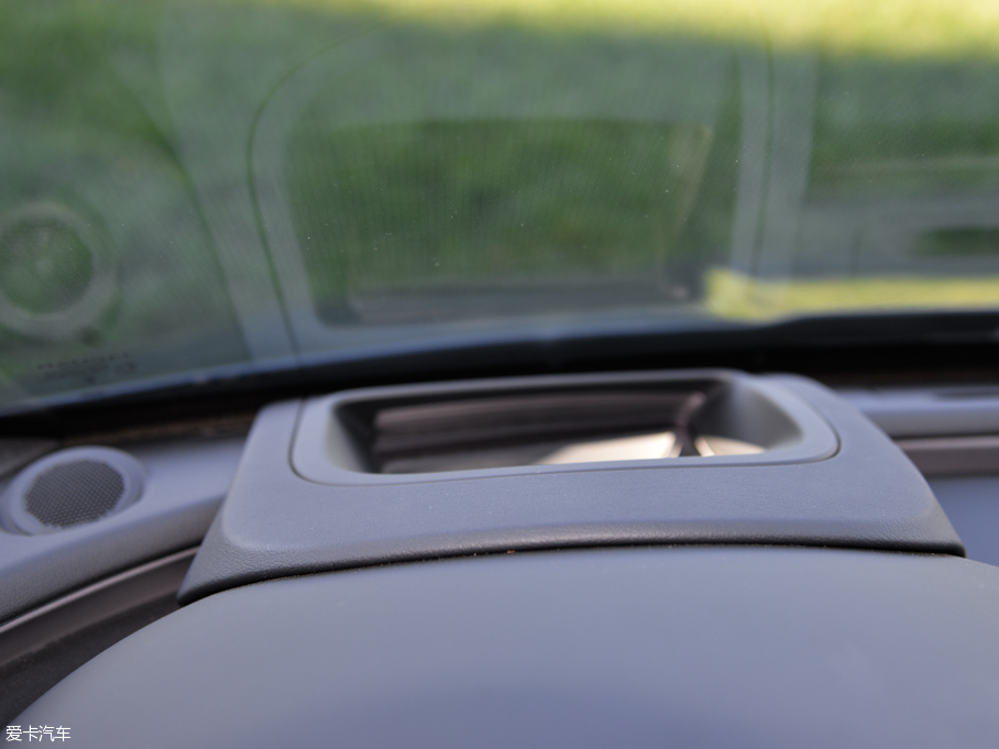 2015ݱXE 2.0T 200PS R-SPORT