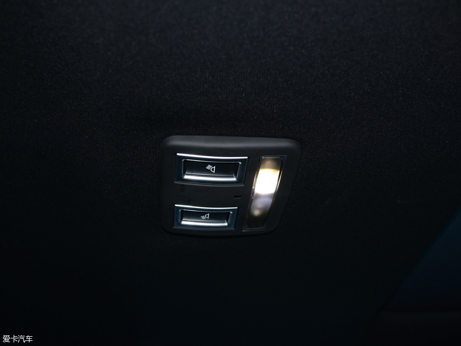 2015ݱXE 2.0T 200PS R-SPORT