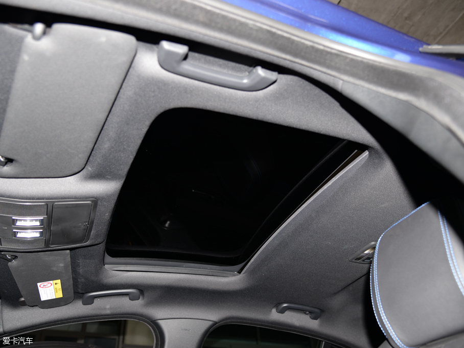 2015ݱXE 2.0T 200PS R-SPORT