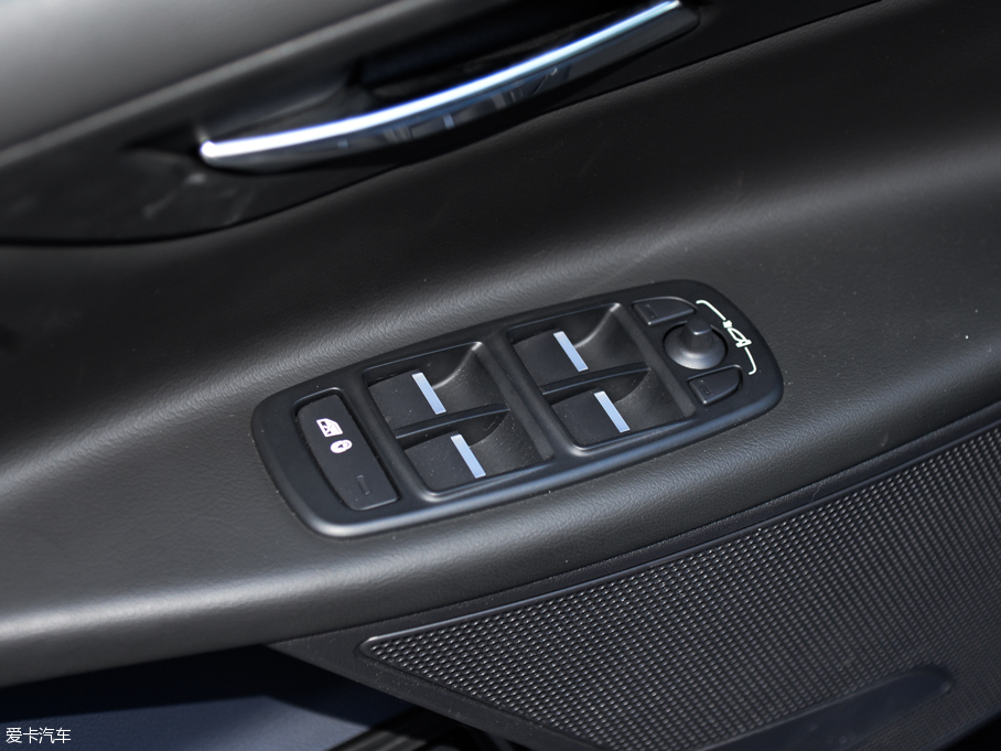 2015ݱXE 2.0T 200PS R-SPORT