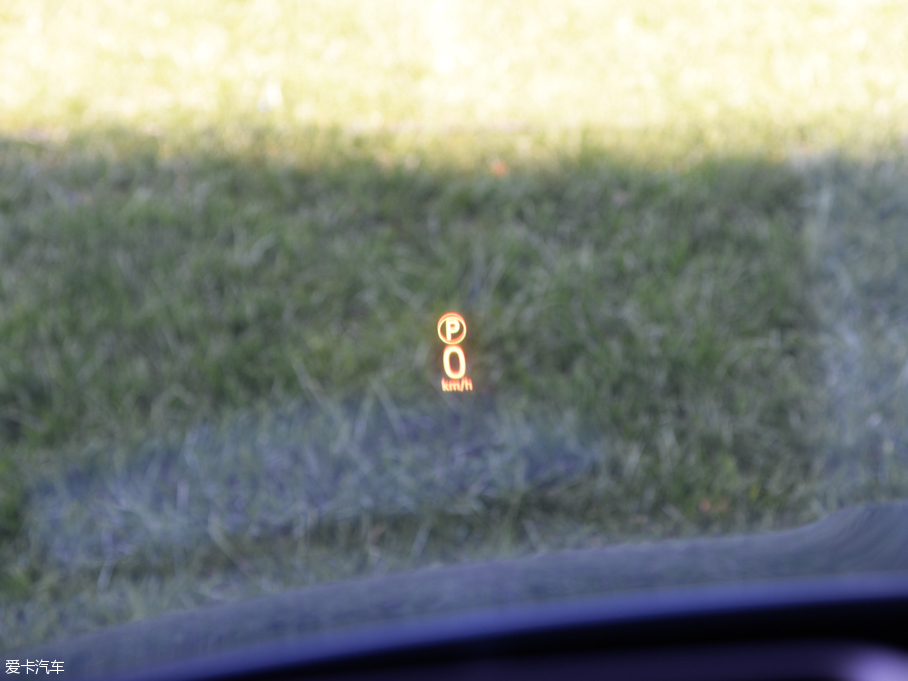 2015ݱXE 2.0T 200PS R-SPORT