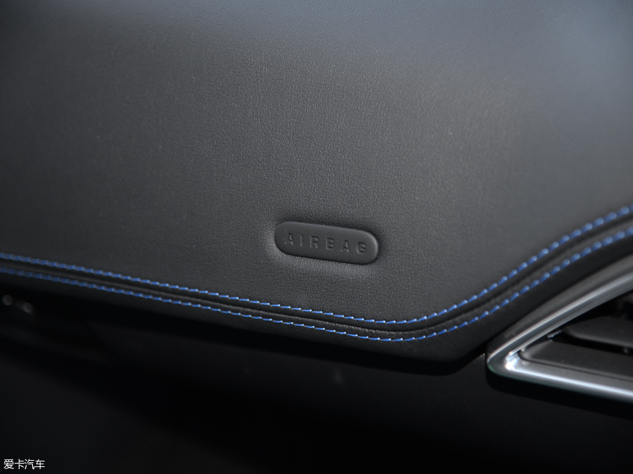 2015ݱXE 2.0T 200PS R-SPORT