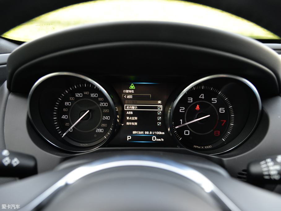 2015ݱXE 2.0T 200PS R-SPORT