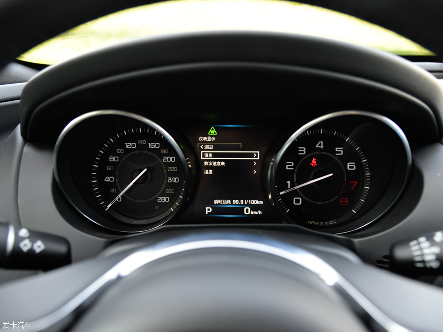 2015ݱXE 2.0T 200PS R-SPORT