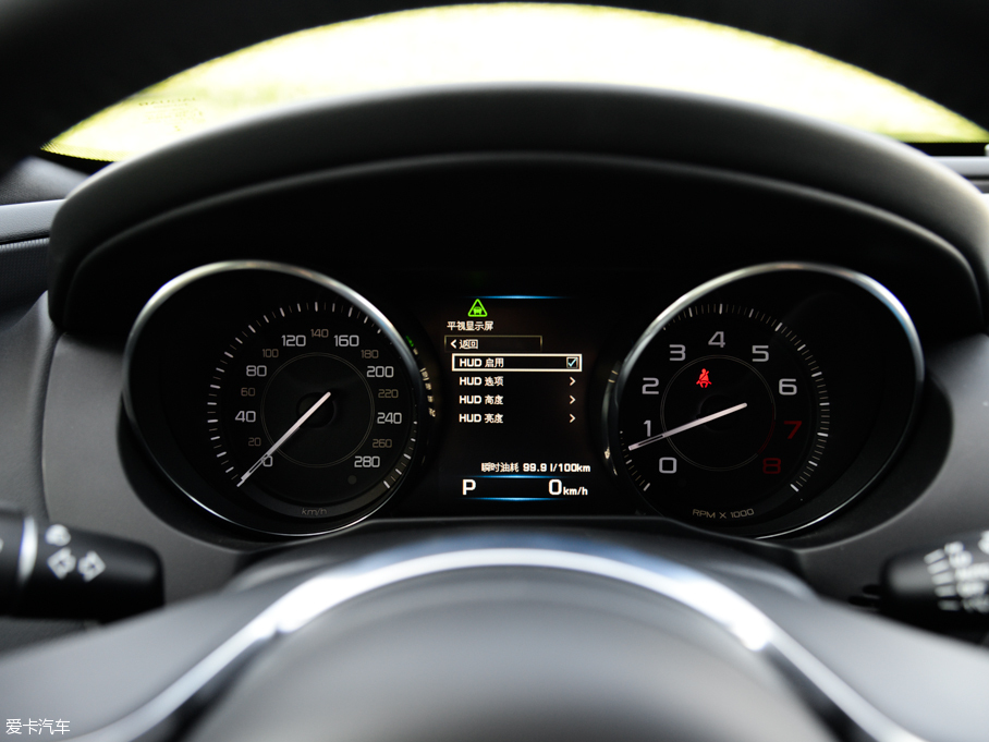 2015ݱXE 2.0T 200PS R-SPORT