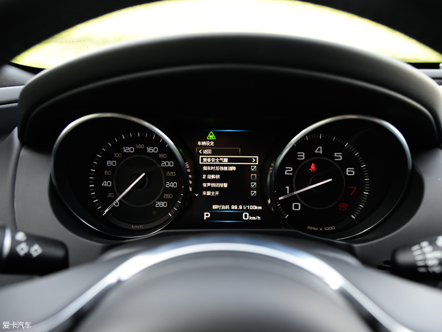 2015ݱXE 2.0T 200PS R-SPORT