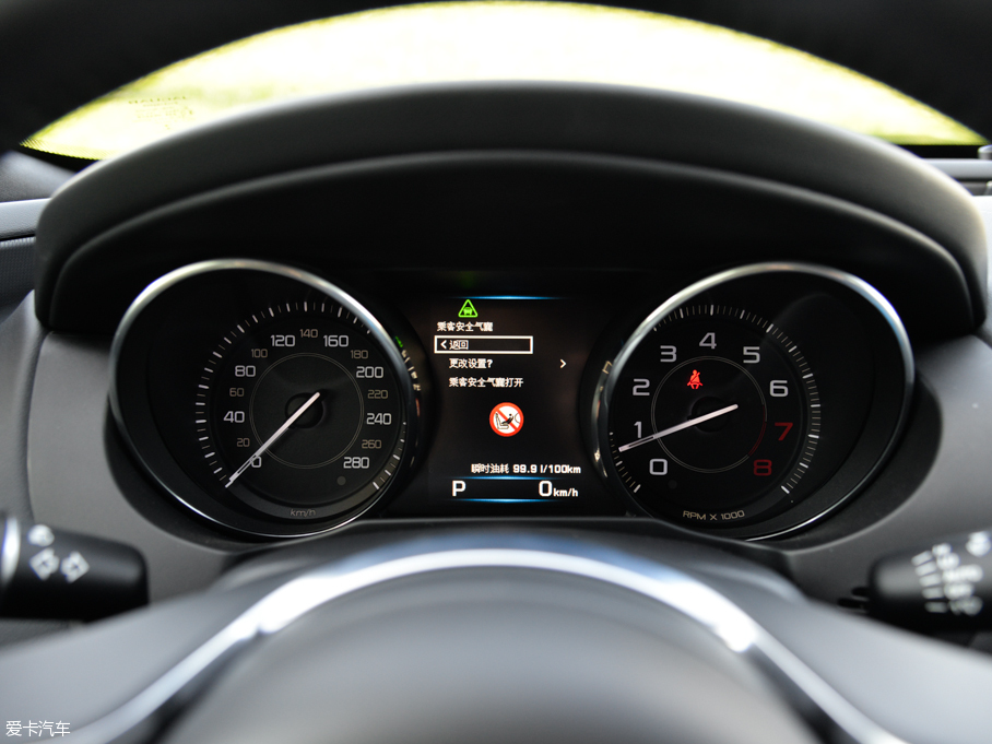 2015ݱXE 2.0T 200PS R-SPORT