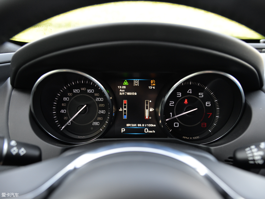 2015ݱXE 2.0T 200PS R-SPORT