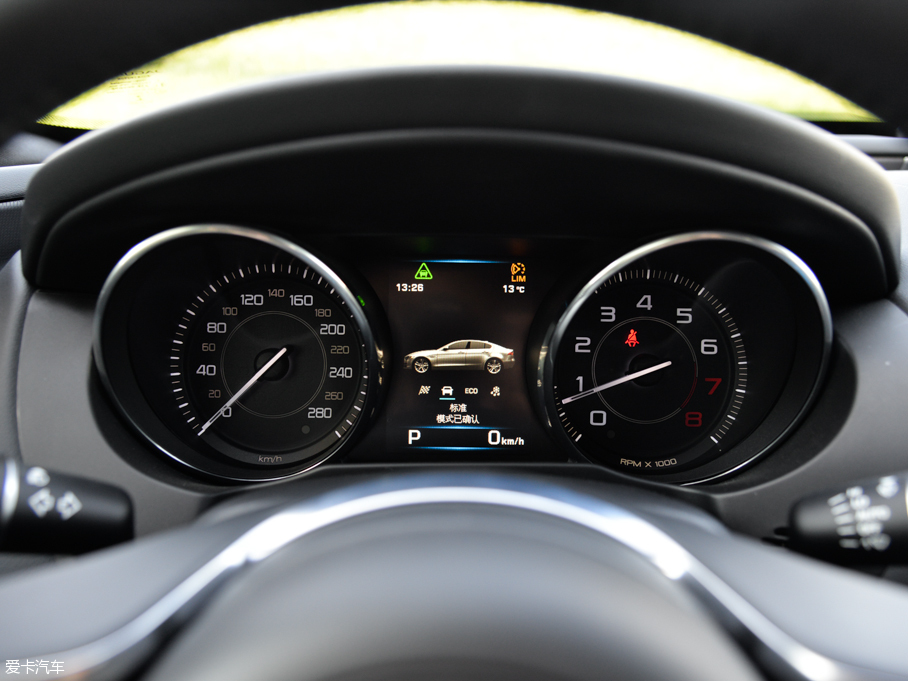 2015ݱXE 2.0T 200PS R-SPORT