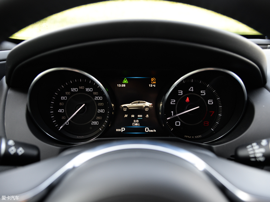 2015ݱXE 2.0T 200PS R-SPORT