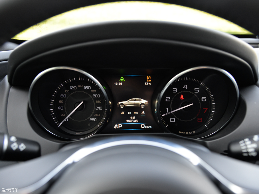 2015ݱXE 2.0T 200PS R-SPORT