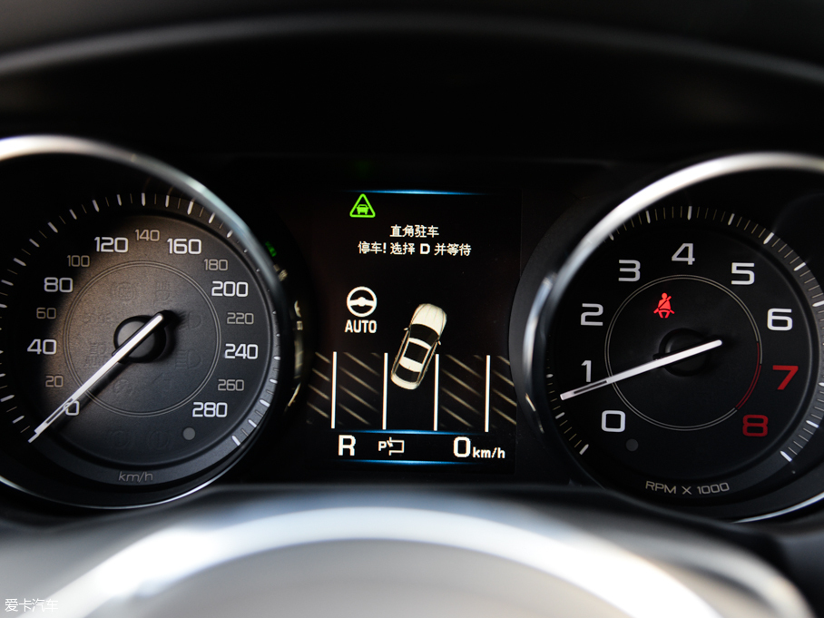 2015ݱXE 2.0T 200PS R-SPORT