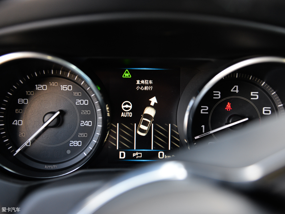 2015ݱXE 2.0T 200PS R-SPORT