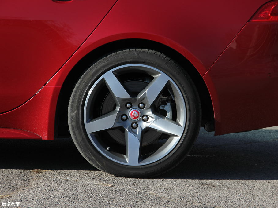 2015ݱXE 2.0T 200PS R-SPORT