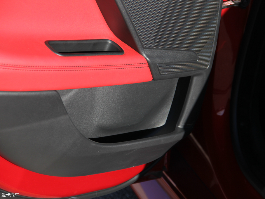 2015ݱXE 2.0T 200PS R-SPORT