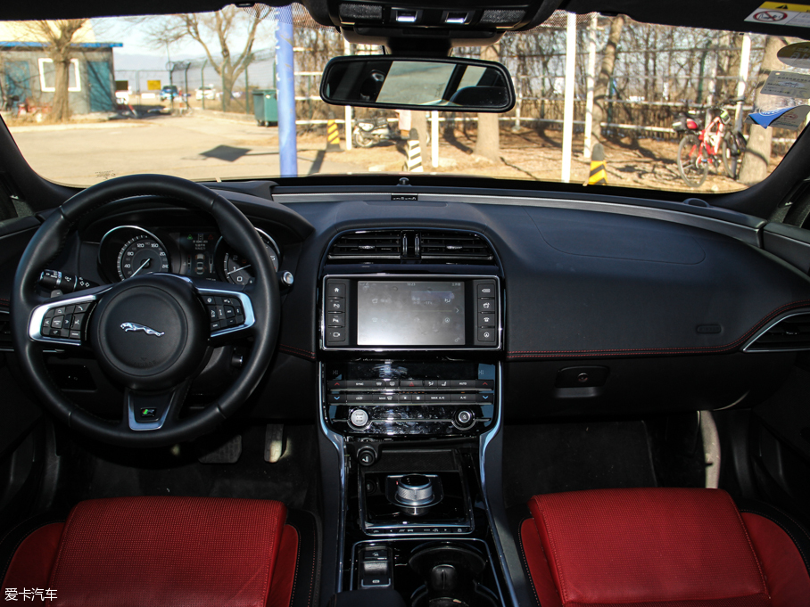 捷豹2015款捷豹XE