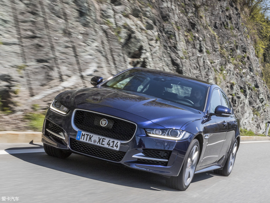 2015ݱXE 2.0T 200PS R-SPORT