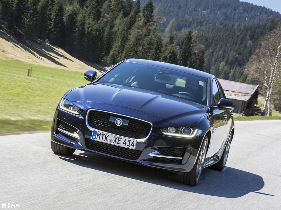 2015ݱXE 2.0T 200PS R-SPORT