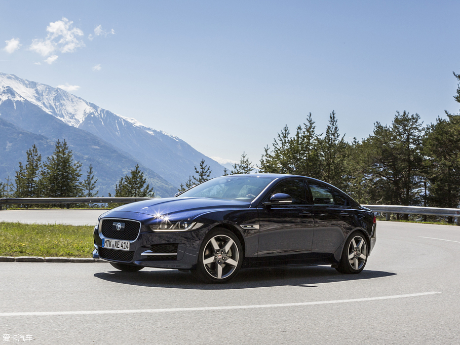 2015ݱXE 2.0T 200PS R-SPORT