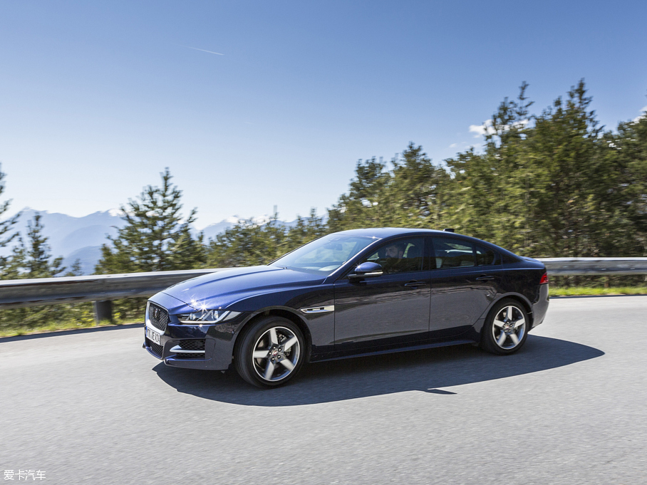 2015ݱXE 2.0T 200PS R-SPORT