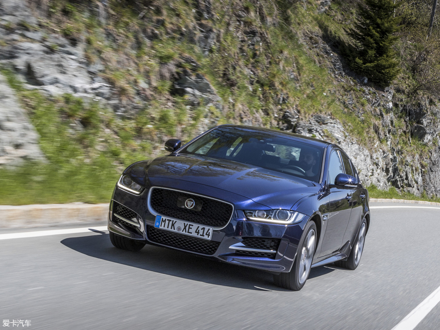 2015ݱXE 2.0T 200PS R-SPORT