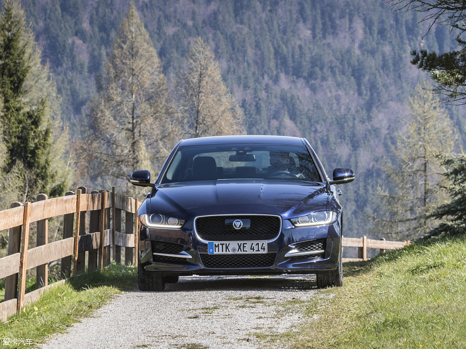 2015ݱXE 2.0T 200PS R-SPORT