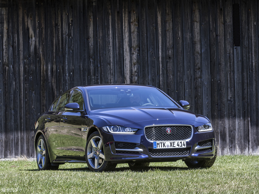 2015ݱXE 2.0T 200PS R-SPORT