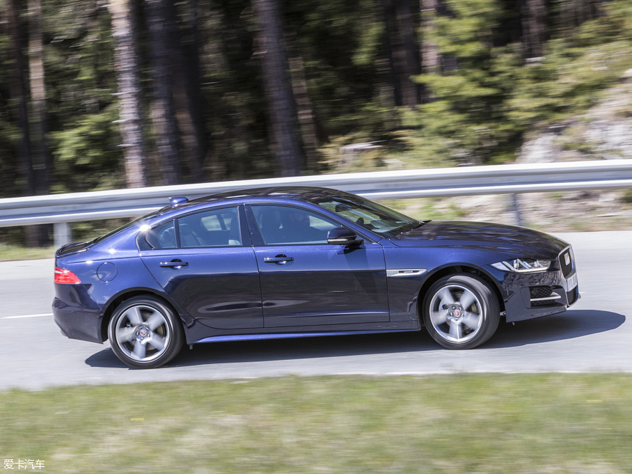 2015ݱXE 2.0T 200PS R-SPORT