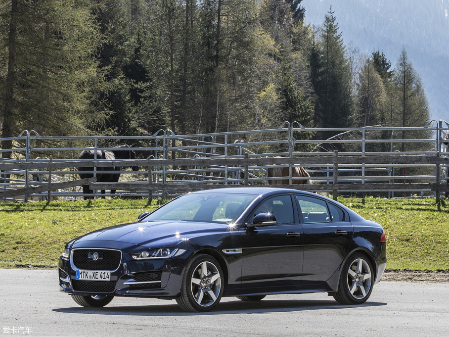 2015ݱXE 2.0T 200PS R-SPORT