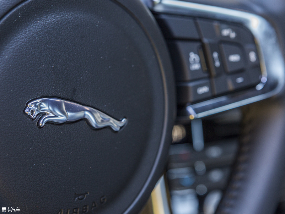 2015ݱXE 2.0T 200PS R-SPORT