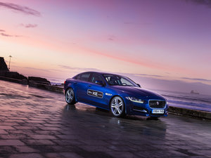 20152.0T 240PS R-SPORT w^