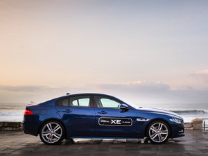 20152.0T 240PS R-SPORT w^