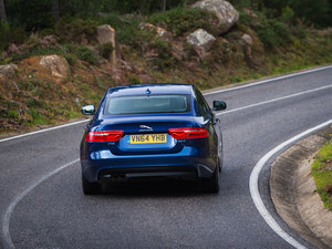 20152.0T 240PS R-SPORT w^