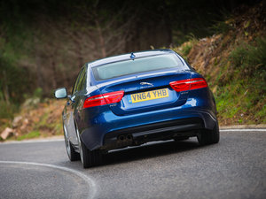 20152.0T 240PS R-SPORT w^