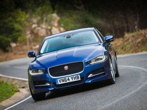 20152.0T 240PS R-SPORT w^