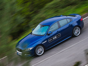 20152.0T 240PS R-SPORT w^