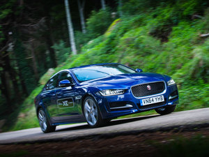 20152.0T 240PS R-SPORT w^