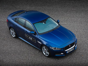 20152.0T 240PS R-SPORT w^