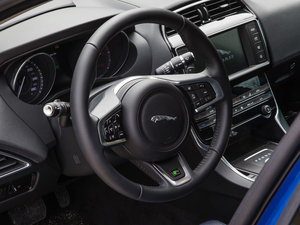 20152.0T 240PS R-SPORT п؅^