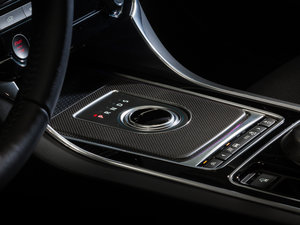 20152.0T 240PS R-SPORT п؅^