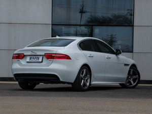 20152.0T 200PS R-SPORT w^