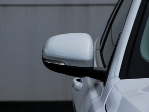 20152.0T 200PS R-SPORT (x)(ji)^