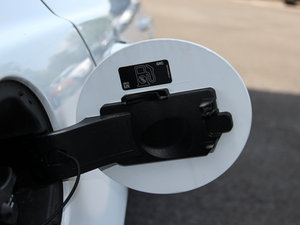 20152.0T 200PS R-SPORT (x)(ji)^