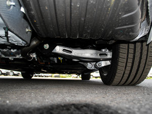 20152.0T 200PS R-SPORT (x)(ji)^