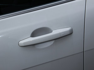 20152.0T 200PS R-SPORT {T