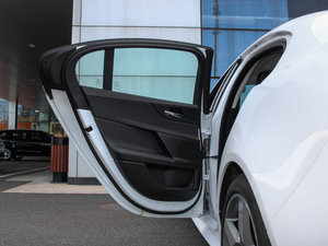 20152.0T 200PS R-SPORT ܇T