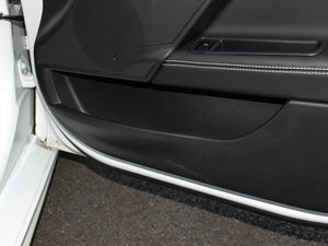 20152.0T 200PS R-SPORT g